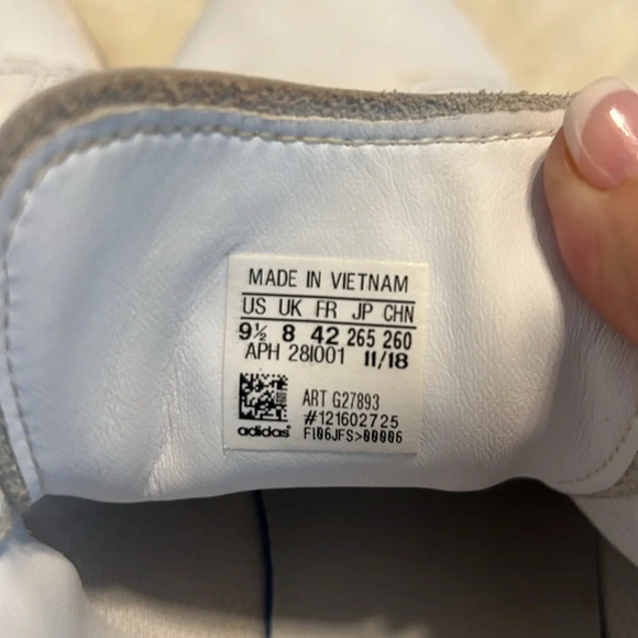 Adidas Stan Smith Women's Size 9.5 Athletic Shoes White Red heart Sneakers rare - Picture 10 of 10